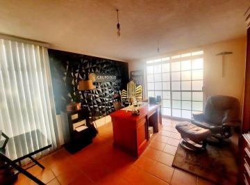 c1e715bec4d5001e039d10868141a7eb4c6e095b7ddbee8b309712a1a6f4b403 · Casa en Venta en Arboledas del Parque en Esquina
