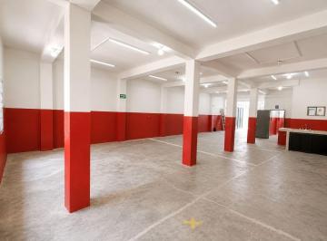 Bodega comercial · 200m² · 2 Recámaras · 10 Estacionamientos · Bodega Industrial en Renta a 5 Min. de Baxter, Jiutepec Morelos.