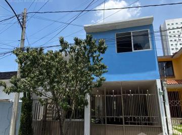 Casa · 171m² · 4 Recámaras · 2 Estacionamientos · Ensueños Amplia Casa en El Corazón de Izcalli