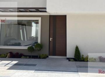 Casa · 108m² · 2 Recámaras · 2 Estacionamientos · Casa en Venta en San Salvador Tizatlalli, Metepec 26 - 633 Jas