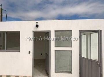 Casa · 104m² · 3 Recámaras · 2 Estacionamientos · Casa en Venta en 20 de Noviembre, Tulancingo de Bravo 26 - 2127 Jas