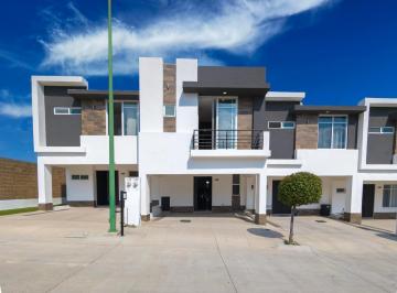 Casa · 199m² · 3 Recámaras · 2 Estacionamientos · Casa en Venta Celta de Vigo, León, Guanajuato