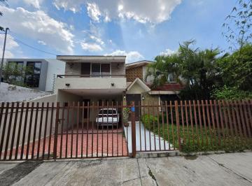 Casa de 4 habitaciones, Zapopan · Casa en Venta en Camino Real