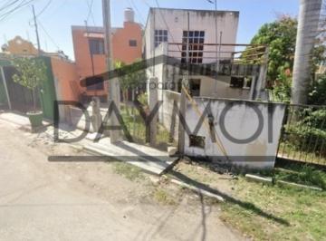 Casa en condominio de 5 habitaciones, Mérida · Casa en Calle 5 Diagonal No. 207 Mza. 5 Sección Catastral 25 Fracc. Juan B Sosa, Yucatán.