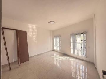 Oficina , Coyoacán · Oficina o Consultorio de 100 m² con 4 Privados en Segundo Piso Exterior