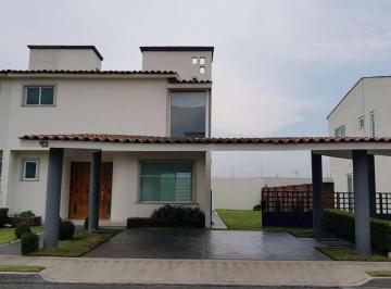 Casa de 3 habitaciones, Metepec · Casa en Renta en Palma Real, Metepec