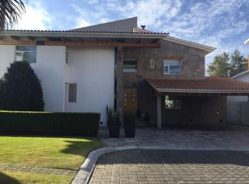 Casa de 4 habitaciones, Metepec · Casa en Venta en Providencia