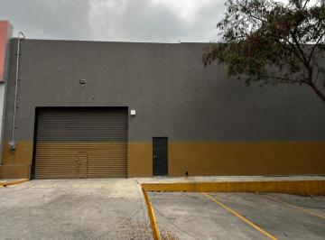 Bodega comercial de 5 habitaciones, Monterrey · Bodega en Santa María, Equipada