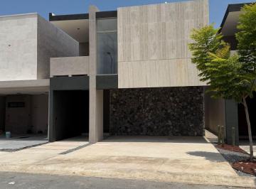 Casa de 3 habitaciones, Saltillo · Casa en Venta en Privada Casa de Piedra