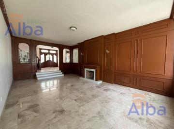 Casa · 544m² · 4 Recámaras · 4 Estacionamientos · Casa en Renta en Pulgas Pandas Sur