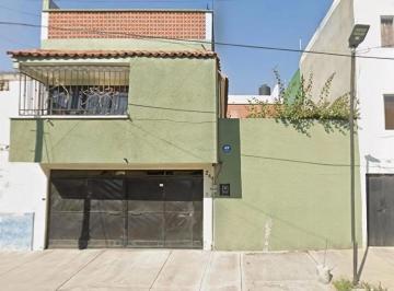 Casa de 3 habitaciones, Venustiano Carranza · Casa en Venta de 150 m² Cerca de Metro Eduardo Molina E Ikea Oceania