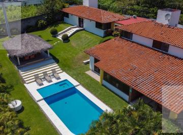 Casa · 570m² · Casa en Venta en Club de Golf Santa Fe