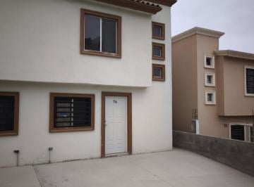 Casa · 64m² · 2 Recámaras · 2 Estacionamientos · Casa en Renta Santa Fe - (4)