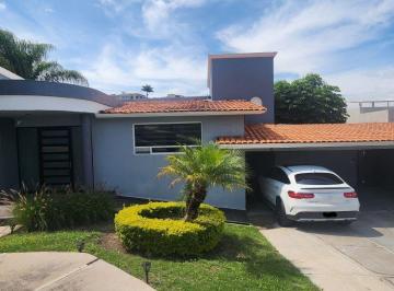 Casa de 3 habitaciones, Querétaro · Casa en Venta en Pedregal de Queretaro (Excelentes Espacios y Alberca)