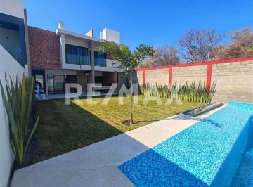 Casa · 200m² · 3 Recámaras · 2 Estacionamientos · Casa en Venta en Morelos, Real de Oaxtepec, Yautepec