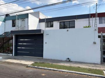 Casa de 5 habitaciones, Zapopan · Casa en Venta en Las Águilas, Zapopan — 3 Habitaciones en Planta Baja, 2 en Planta Alta, 3 Baños!