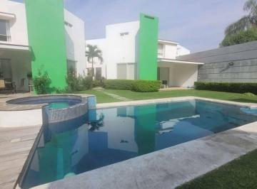 Casa · 197m² · 3 Recámaras · 3 Estacionamientos · Casa - Otilio Montaño