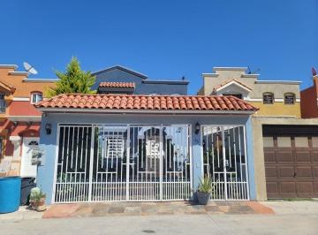 fa83fb283e6384447b6ffd859f0762c9f0747bb6e71e1a4455be4645236eed3b · Venta | Casa en Urbiquinta del Cedro 1 (Santa Fe)