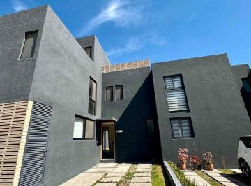 Casa de 3 habitaciones, Querétaro · Casa en Venta de 3 Niveles Sobre El Fray Junipero Serra