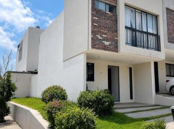 Casa en condominio de 2 habitaciones, Guadalajara · Casa en Venta en Alto Sur – Coto Cumbres | Esquina con Excedente de Terreno
