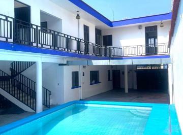 Casa · 253m² · 3 Recámaras · 2 Estacionamientos · Casa con Alberca Privada en Cuautla