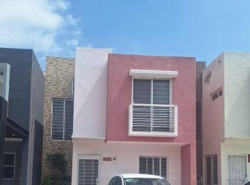 Casa de 3 habitaciones, Zapopan · Casa Recién Remodelada en Venta en Zapopan