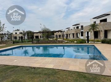 Quinta · 450m² · 5 Recámaras · 10 Estacionamientos · Villas Campestres