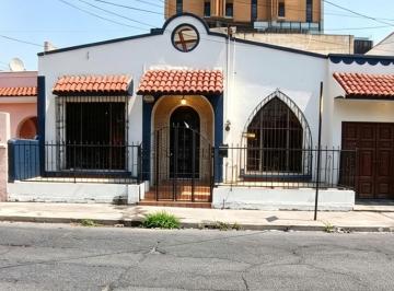 Casa de 8 habitaciones, Monterrey · Renta Casa Colonial en El Centro | Completa o por Áreas
