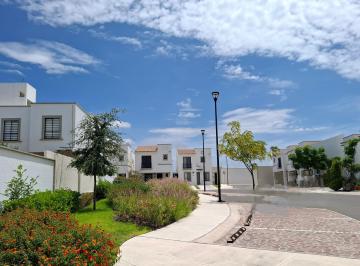 Casa en condominio de 3 habitaciones, El Marqués · Renta Casa Amueblada 3 Recamaras Lista Para Habitar, Condominio con Alberca