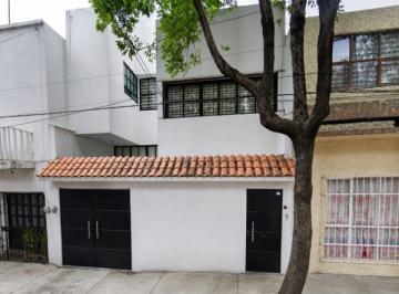 Casa de 4 habitaciones, Iztapalapa · Casa en Venta en Heroes de Churubusco, Iztapalapa, Ciudad de Mexico