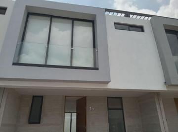 Casa de 3 habitaciones, Zapopan · Amplia Casa en Renta Condominio Vera Residencial
