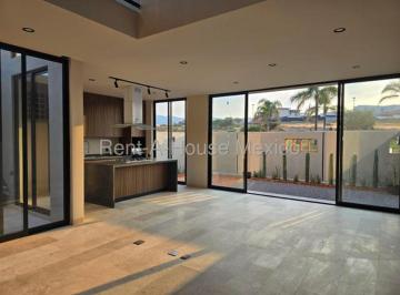 Casa en Venta de 3 habitaciones Zirándaro · Zirandaro San Miguel de Allende Vendo Casa en Privada con Amenidades a Estrenar 3 Recamara 3 Baños
