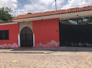 Casa de 3 habitaciones, Tlajomulco de Zúñiga · Casa en Venta en El Pueblo San Miguel Cuyutlan