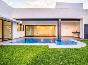 Casa de 4 habitaciones, Emiliano Zapata · Casa en Venta en Cuernavaca Burgos con Alberca Privada y Excelentes Acabados