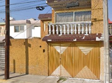 Casa de 3 habitaciones, Coacalco de Berriozábal · Casa en Venta, Fresnos, Villa de Las Flores