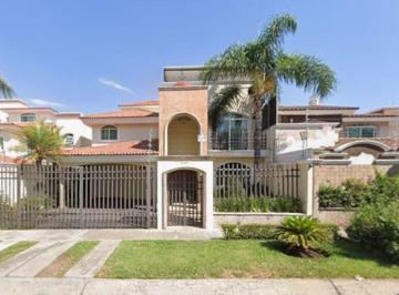 Casa de 3 habitaciones, Zapopan · Casa en Remate Bancario en Ciudad Bugambilias Zapopan