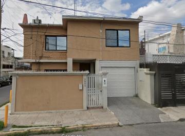 Casa de 4 habitaciones, Nuevo Laredo · Casa Amplia en Nuevo Laredo