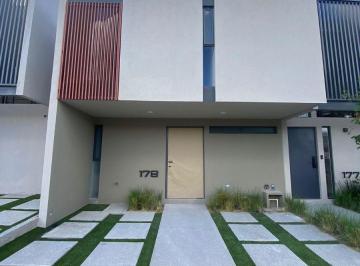 Casa de 3 habitaciones, El Marqués · Jade Zakia
