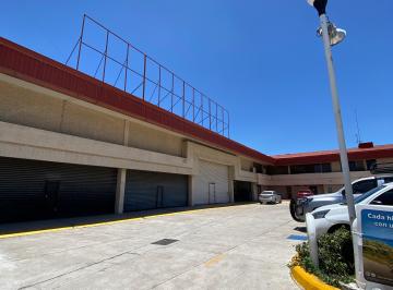 ¡Ubicación comercial e industrial inmejorable en Querétaro!

Renta de locales co · Local Comercial / Bodega Logística Sobre Epigmenio González, a m de 5 de Febrero | Querétaro