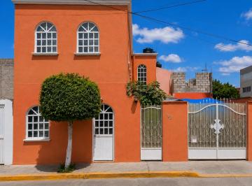 Casa de 3 habitaciones, Pachuca · Casa en Venta en San Cayetano El Bordo, Pachuca, Pachuca de Soto.