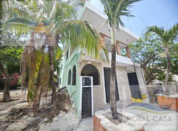 VISTA DE LA FACHADA Y LA ESQUINA · Casa en Venta con Unidades Independientes y Potencial Comercial La Guadalupana - Playa del Carmen