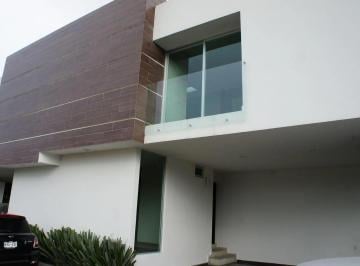 Casa de 3 habitaciones, Metepec · Casa en Venta en Status, Metepec, Estado de Mexico