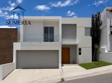 94c4cd2cd706189ef88e5c2b4f5e59d46f62c1818815c919d667eff17d02860b · Casa en Renta Amueblada en Cantera