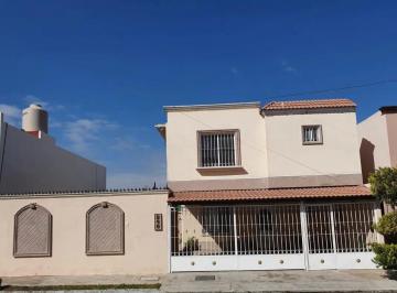 1 · Casa Amueblada en Renta Fraccionamiento Privado en Ramos Arizpe, Coahuila.