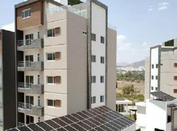 Departamento · 144m² · 2 Recámaras · 2 Estacionamientos · Venta de Departamento en Cumbres del Lago Juriquilla