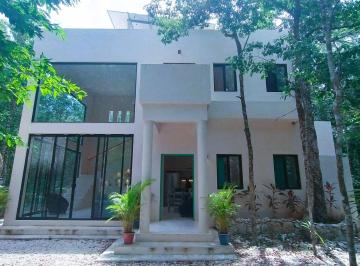 Casa · 150m² · 2 Recámaras · 4 Estacionamientos · Casa Sustentable en Venta en Tulum. Fraccionamiento Kuyabeh.