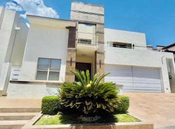 Casa de 4 habitaciones, Chihuahua · Residencia en Venta en Club San Francisco $18,900,000