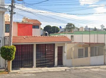 Casa de 3 habitaciones, Puebla · Casa en Venta en Hda de Los Padres, La Hacienda, Puebla, Pue.