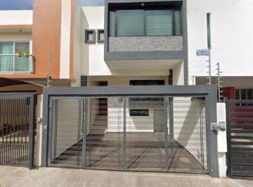 Casa de 3 habitaciones, Zapopan · Venta de Casa en Col Real de Valdepeñas, Zapopan, Jalisco.