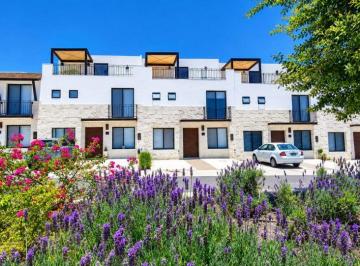 Casa de 4 habitaciones, Querétaro · Casa en Venta, El Refugio Torre de Piedra - Modelo Caliza